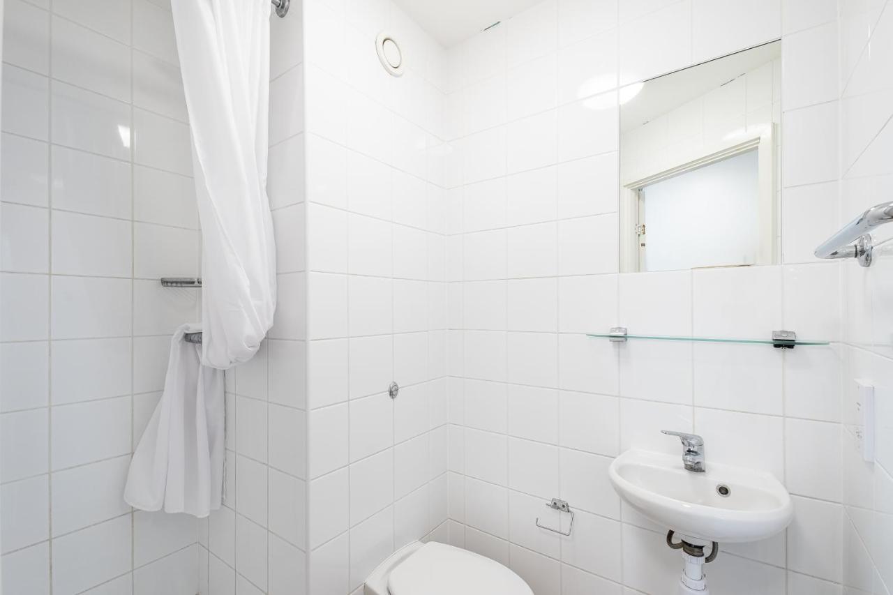 1 Night Free Comfortable Ensuite Rooms, Gillingham - Sk Hoo Ngoại thất bức ảnh